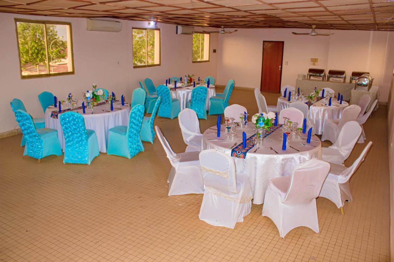 Hotel Abomey Events Esterno foto